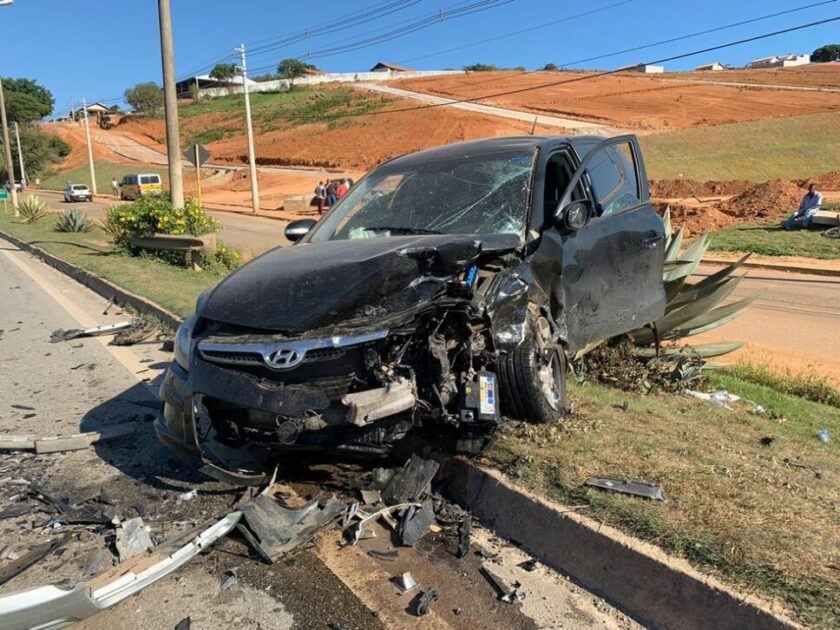 Acidente na manhã desta segunda-feira deixa um morto e três feridos na BR-491