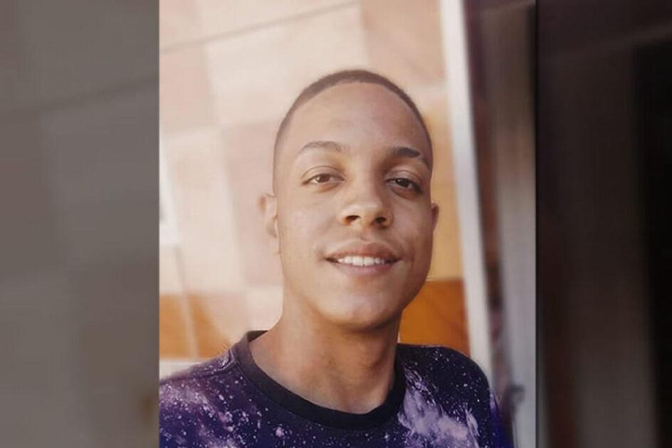 Jovem de 22 anos é morto a facada após tentar deter indivíduo alterado