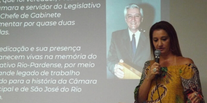 Homenagens e programa Câmara Cidadã são abordados no Curso de Vereadores