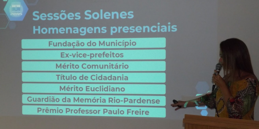 Homenagens e programa Câmara Cidadã são abordados no Curso de Vereadores