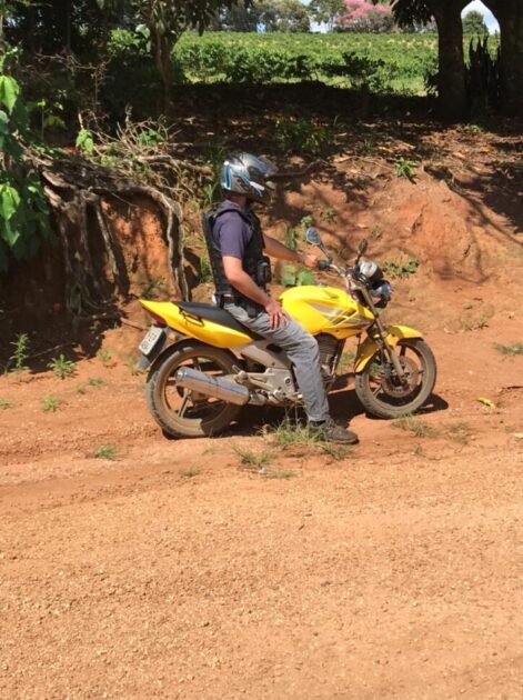 Operação da Polícia Civil prende jovem de 20 anos, drogas, dinheiro, motocicleta e munição