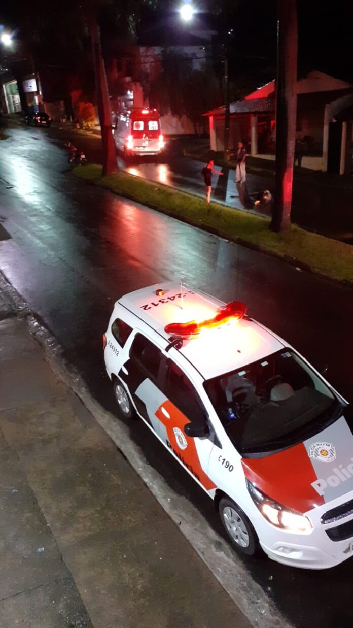 Atropelamento deixa duas pessoas feridas na Vila Maschietto