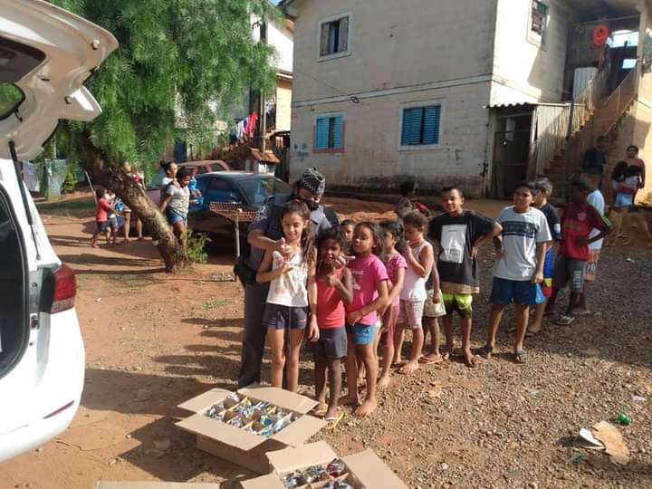 Uma bela ação da empresa Veneza em parceria com a Polícia Militar